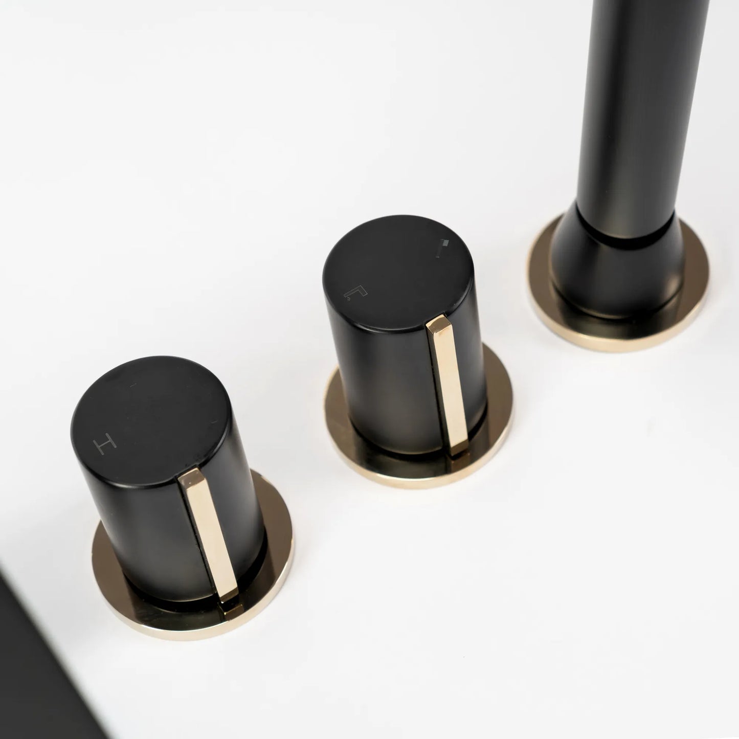 Badewannenarmatur Icon Black