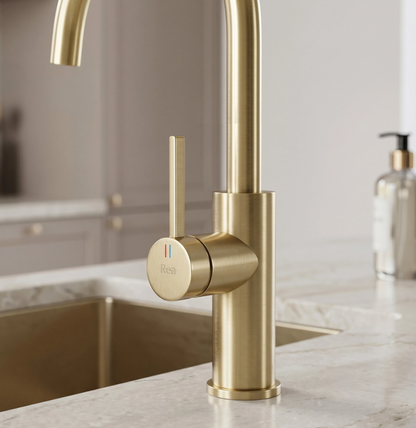 Küchenarmatur Rivo Gold Matt mit Schwenkbarem Auslauf