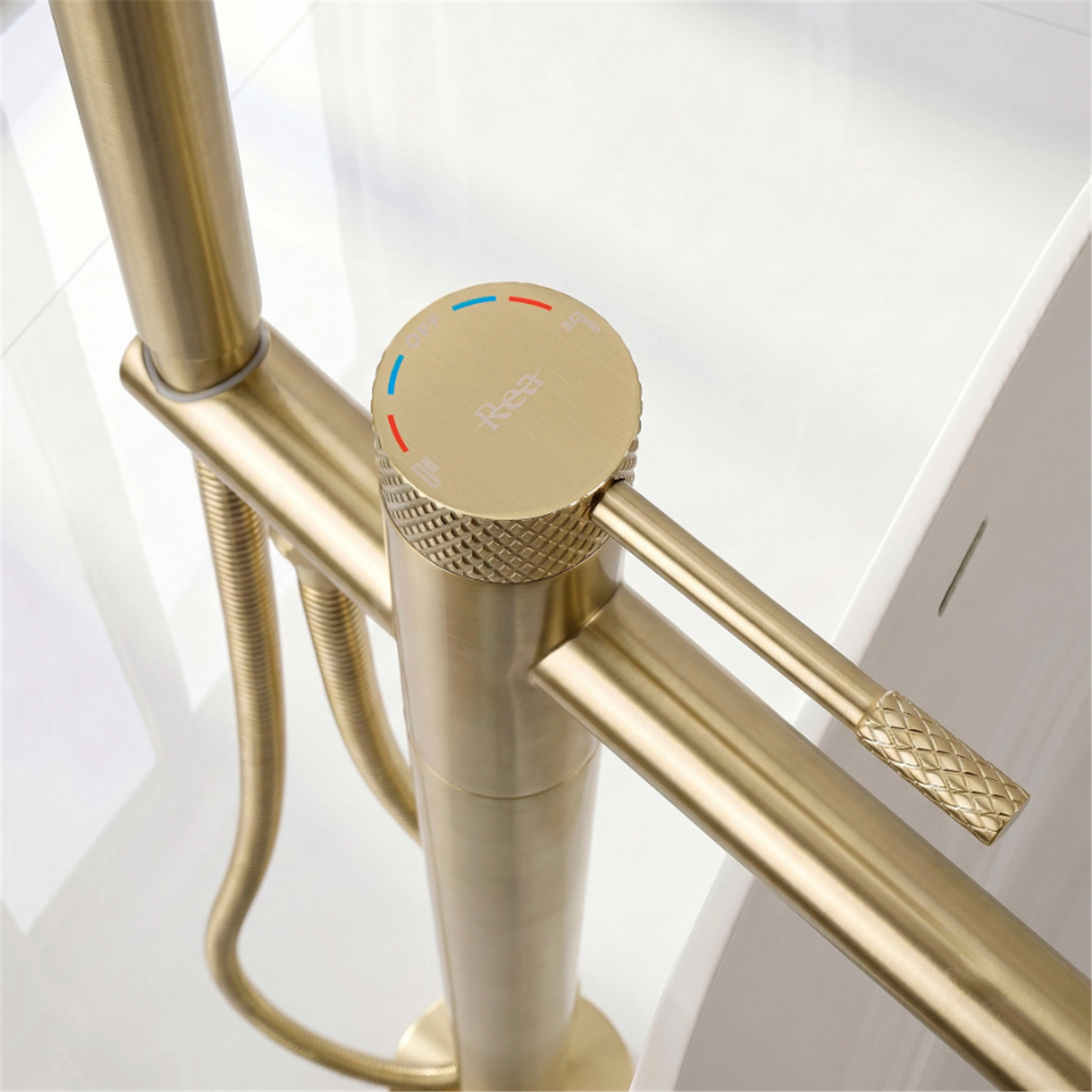 Freistehende Badewannenarmatur Venti – Gold Matt