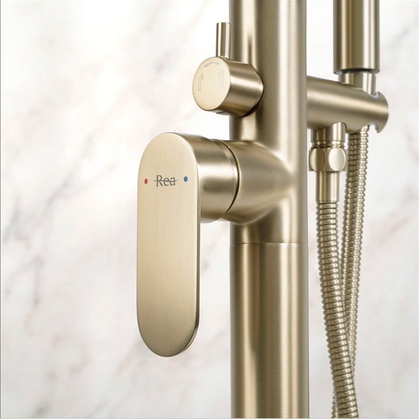 Freistehende Wannenarmatur Logan – Gold Matt