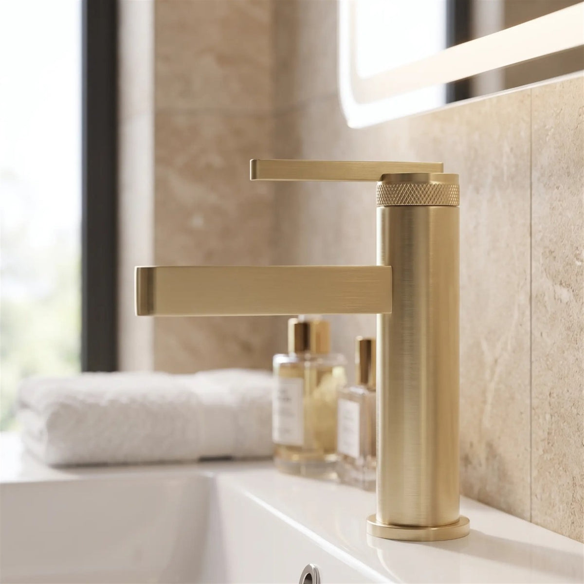 Waschtischarmatur Grace – Gold Matt Low