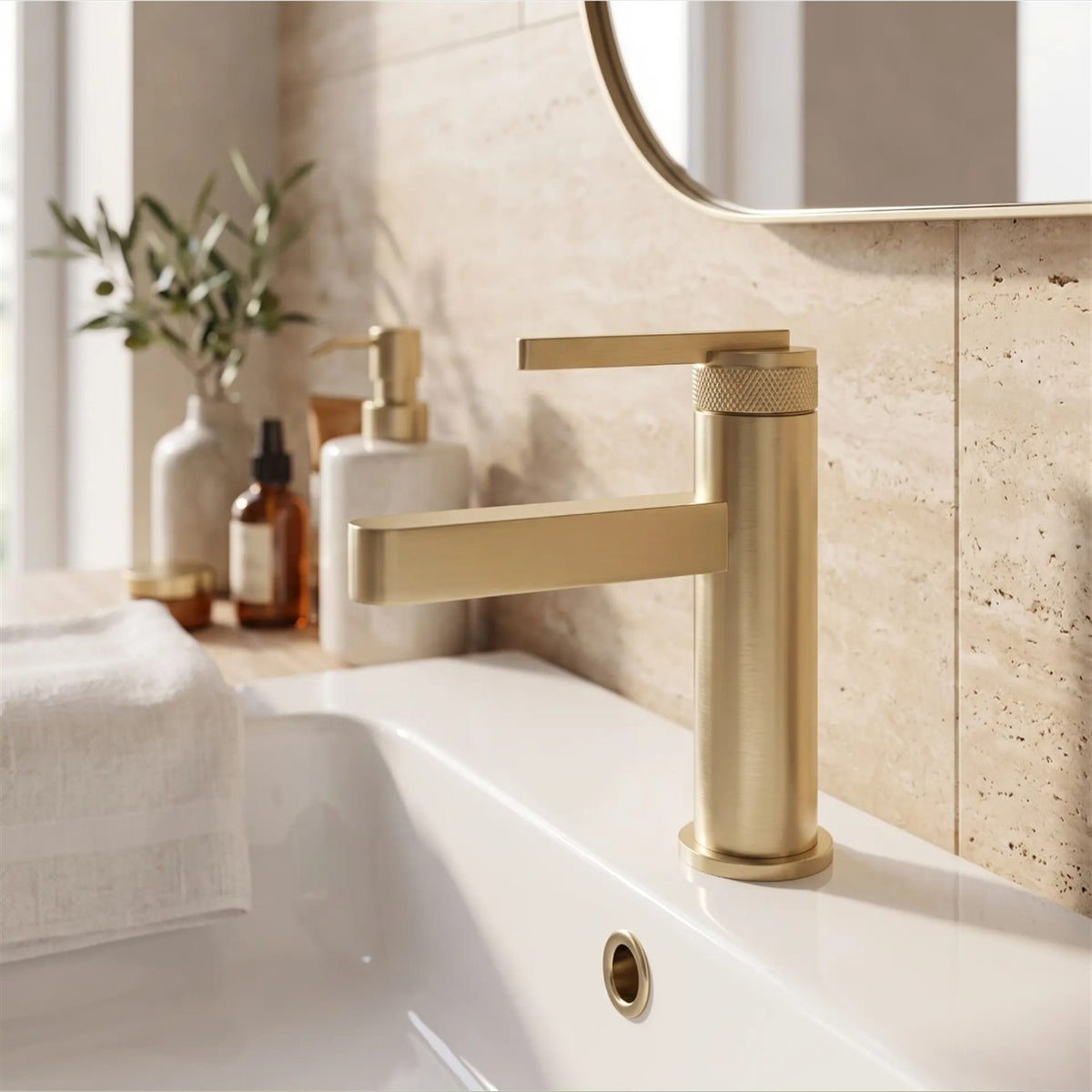 Waschtischarmatur Grace – Gold Matt Low