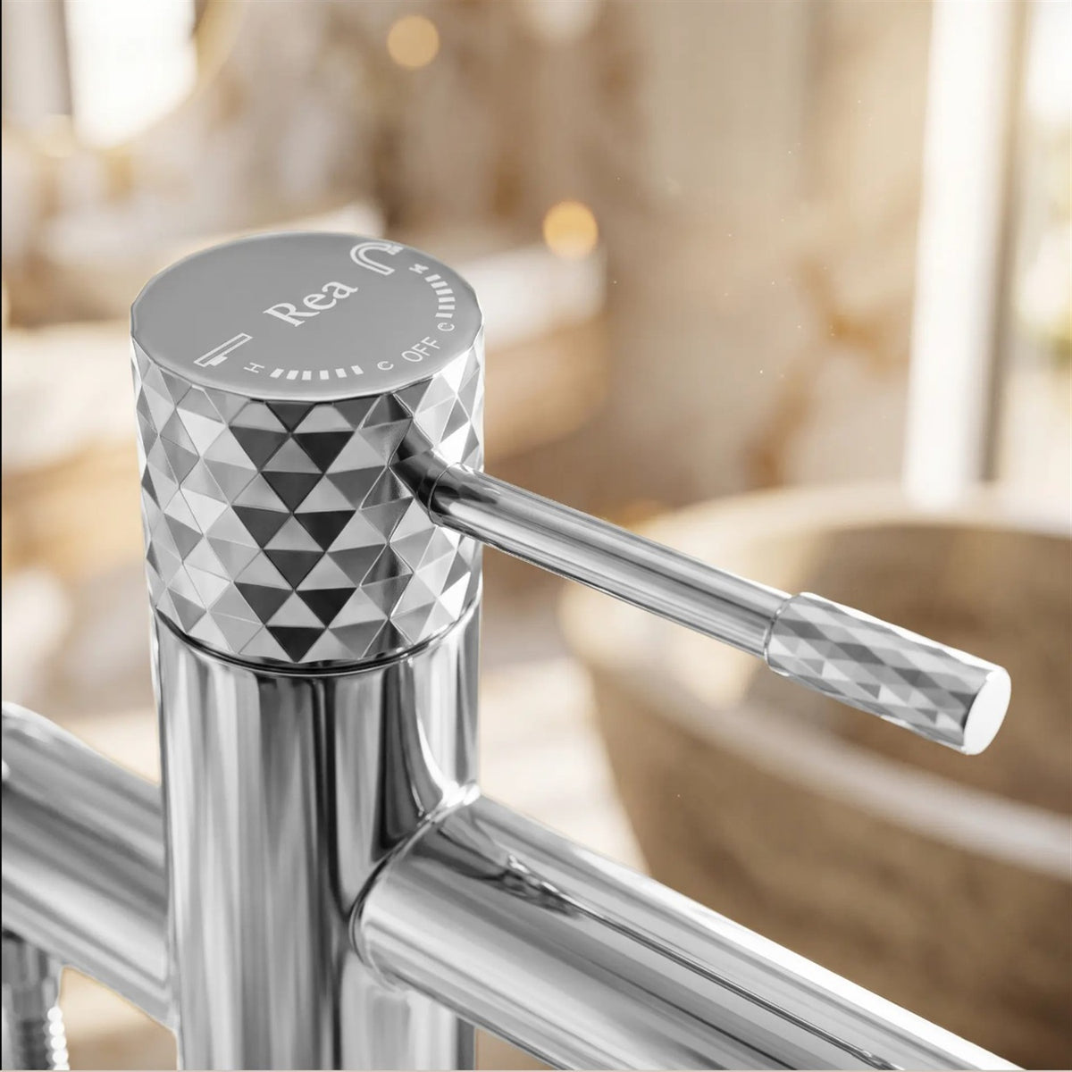 Freistehende Badewannenarmatur Lungo Diamond – Chrom
