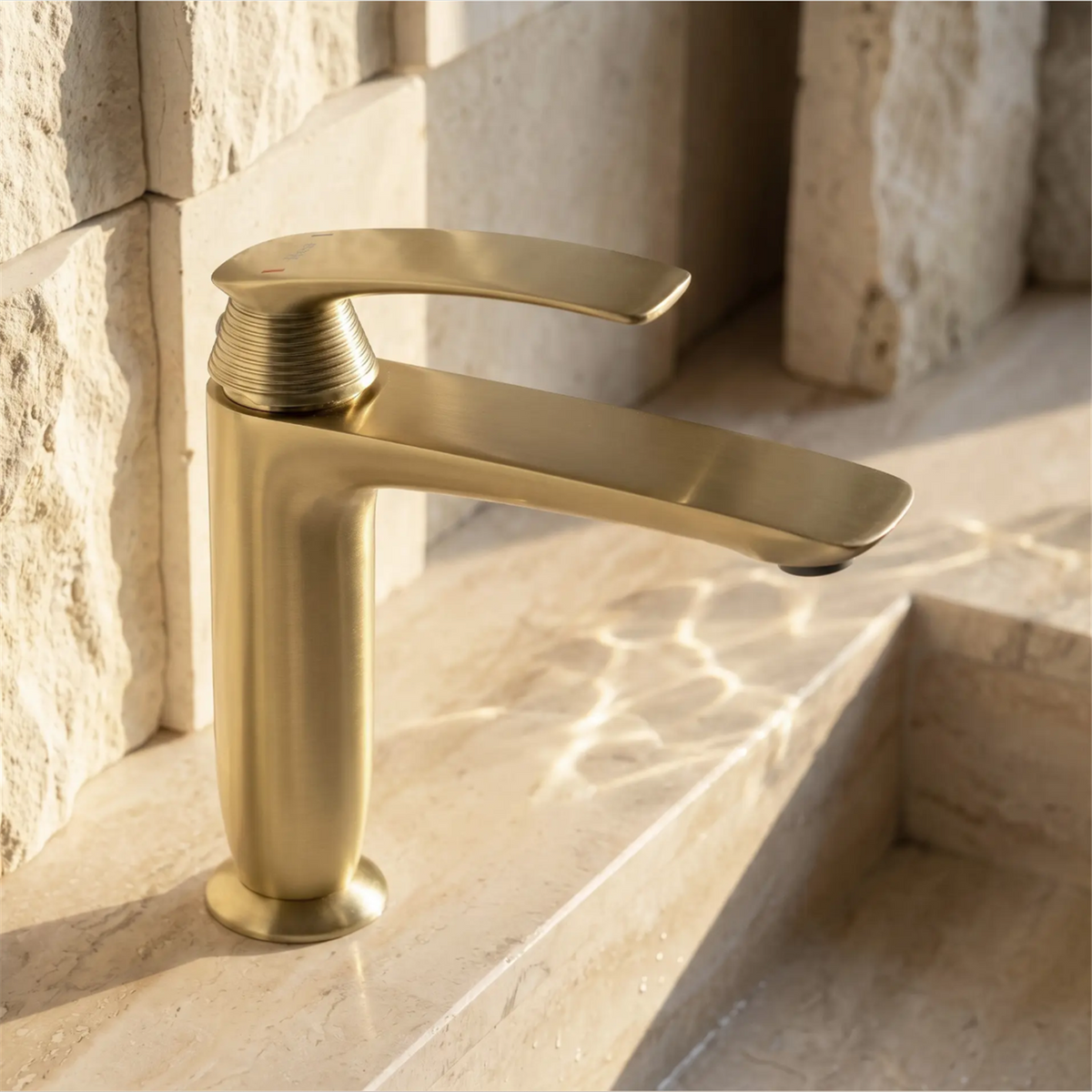 Waschbeckenarmatur Como Premium – Gold Matt Low
