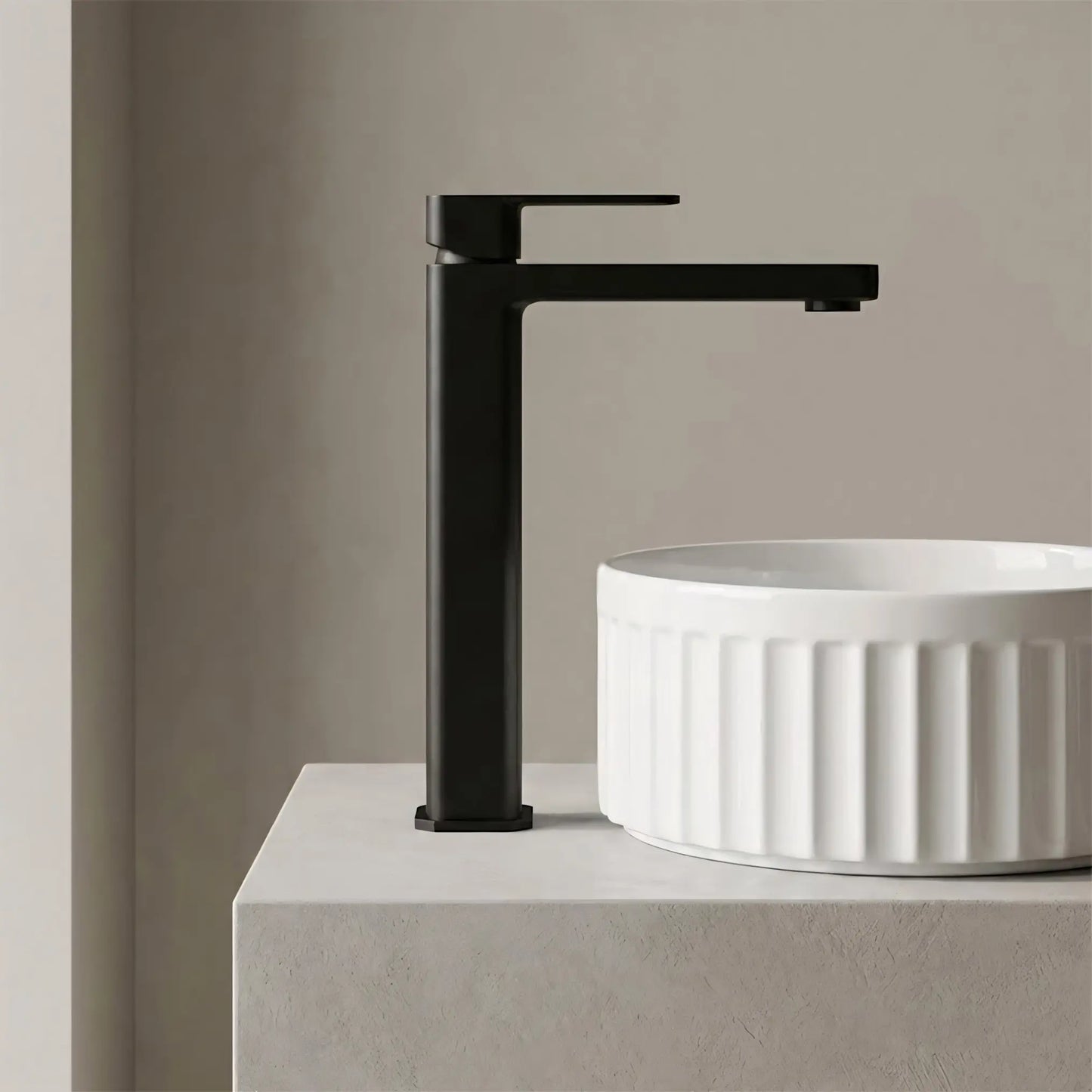 Armatur Arlo Black High