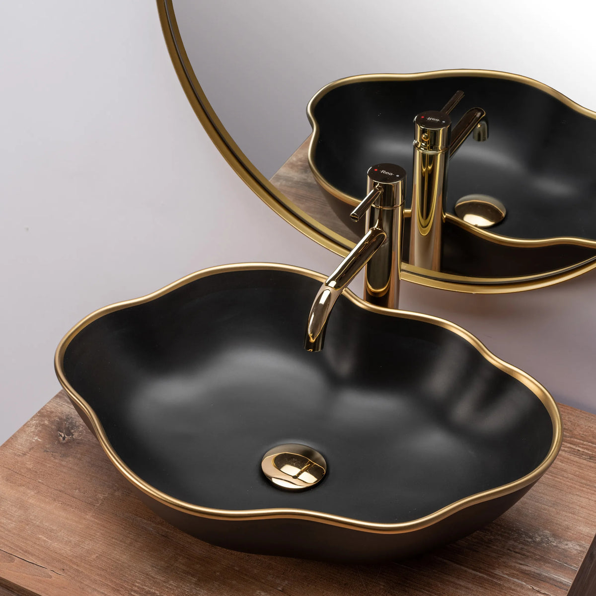 Aufsatzwaschbecken Pearl Black Matt Gold Edge 51,5x37,5cm